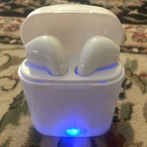 Bluetooth headphones 🎧